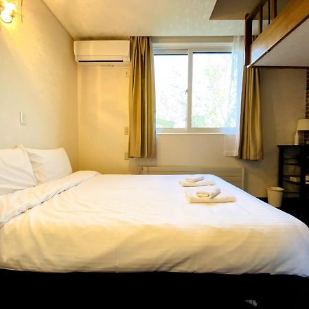 เพทิท โฮเต็ล เมลอน ฟุราโนะ Hostel ฟุระโนะ ภายนอก รูปภาพ