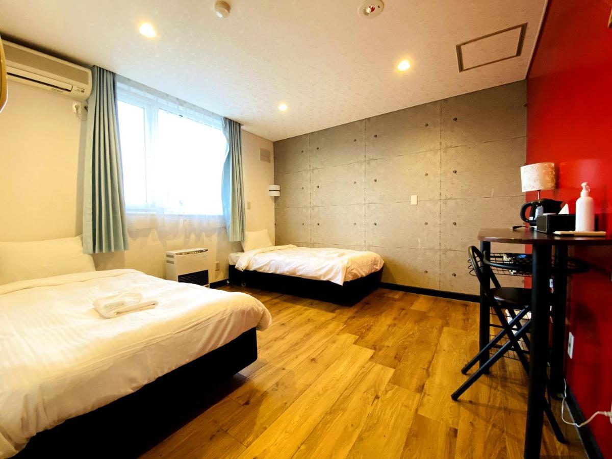 เพทิท โฮเต็ล เมลอน ฟุราโนะ Hostel ฟุระโนะ ภายนอก รูปภาพ