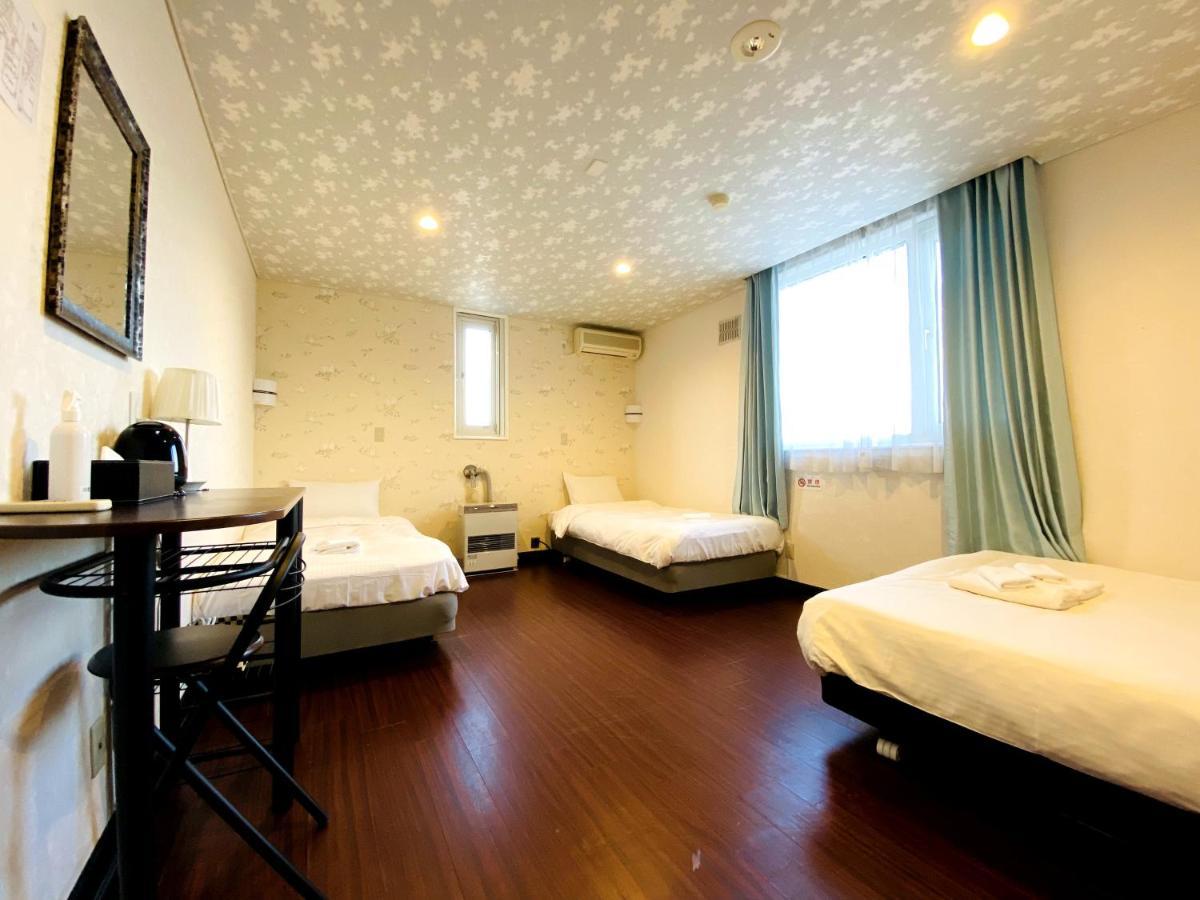 เพทิท โฮเต็ล เมลอน ฟุราโนะ Hostel ฟุระโนะ ภายนอก รูปภาพ