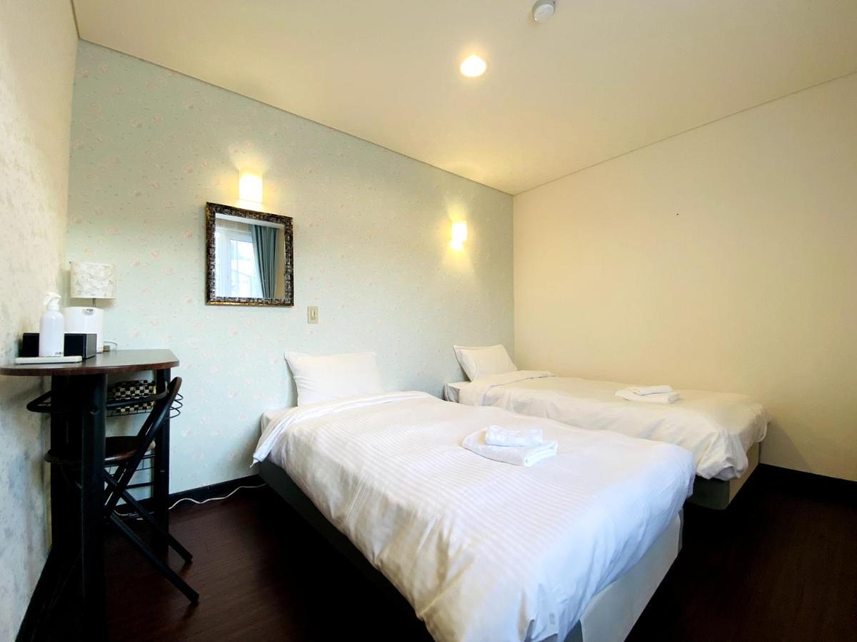 เพทิท โฮเต็ล เมลอน ฟุราโนะ Hostel ฟุระโนะ ภายนอก รูปภาพ